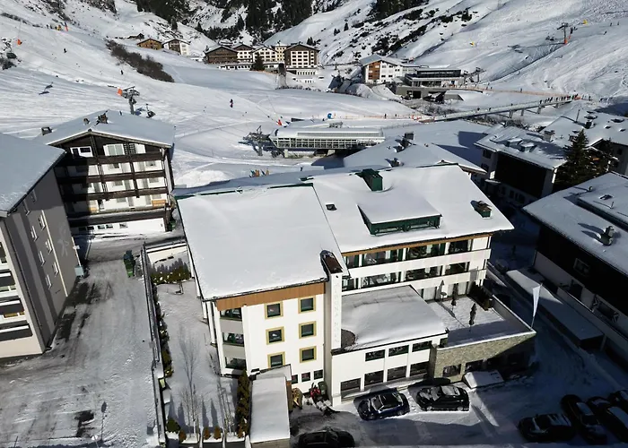 Hotel Albona Nova