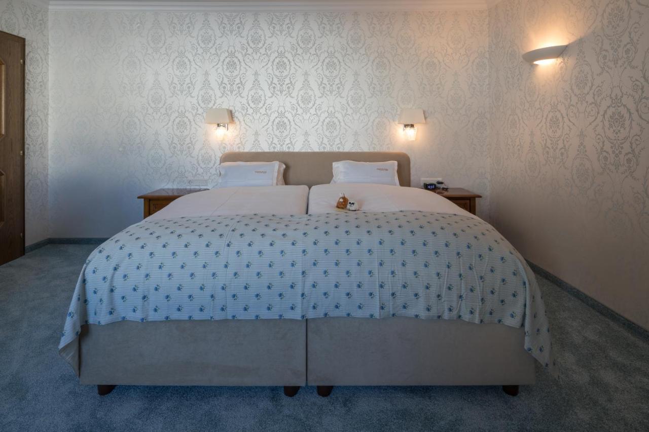Hotel Albona Nova Zuers